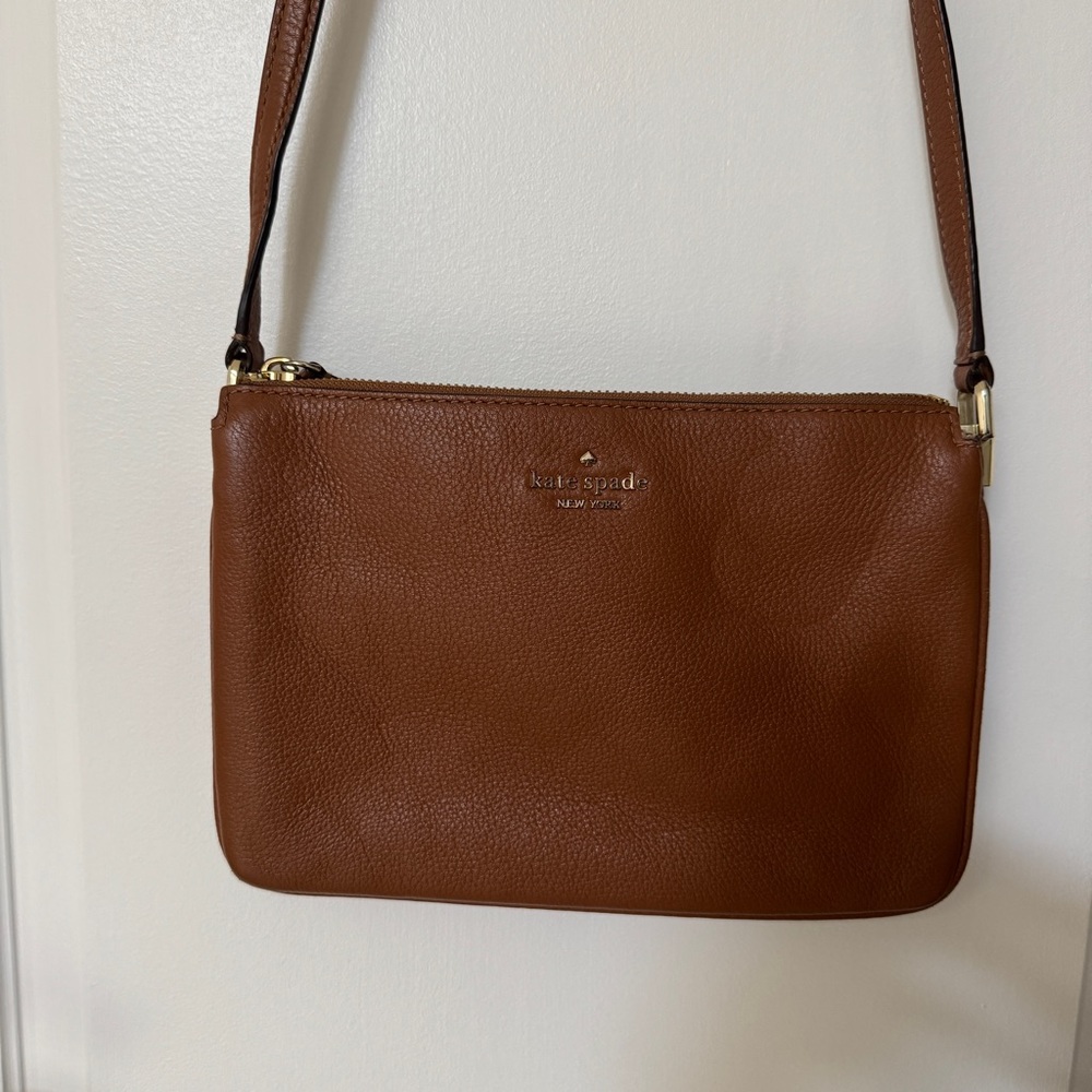 Kate Spade Leila is Triple Gusset Crossbody Bag